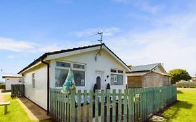 Sea Breeze Holiday Chalet